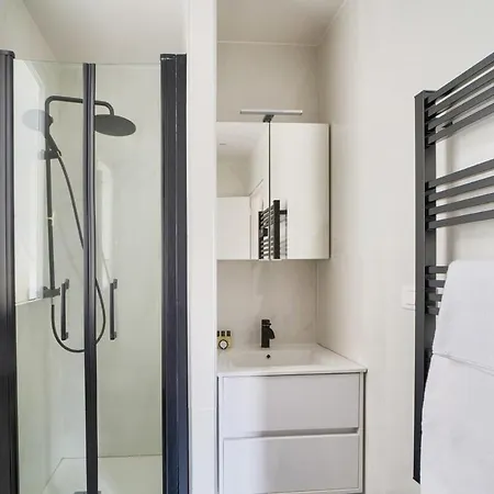 Apartment Proche Montmartre *